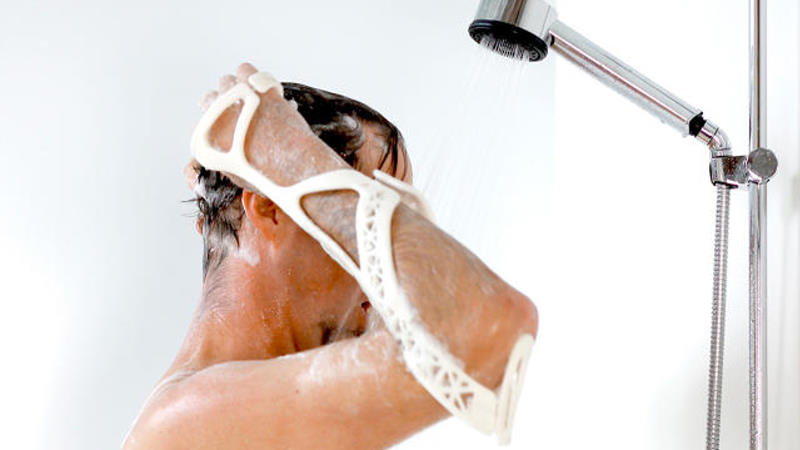 shower cast 800x450